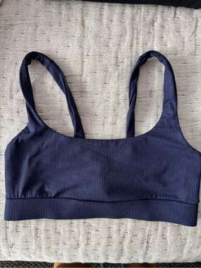 IVL Collective navy sport bra Size 6 Like New